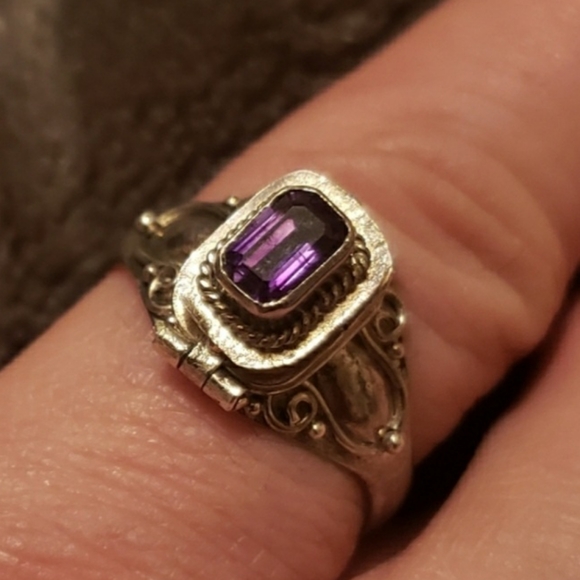 Jewelry - Amethyst Poison Box Ring
